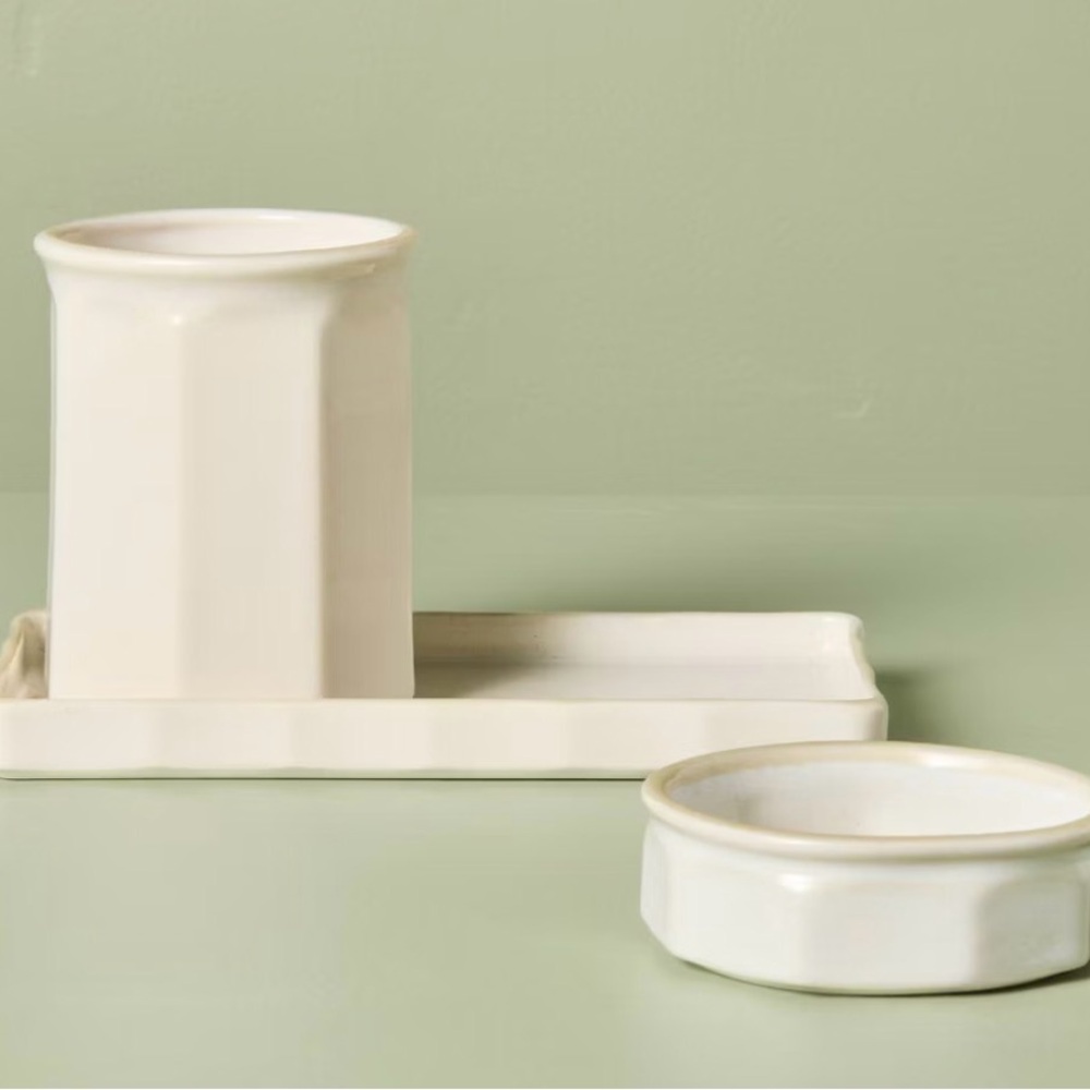 Target Home Mystery Boxes Studio McGee, Thershold, Hearth& Hand NWT MSRP $150+ - Picture 8 of 9